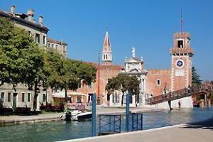 Venetian Dream Hotel